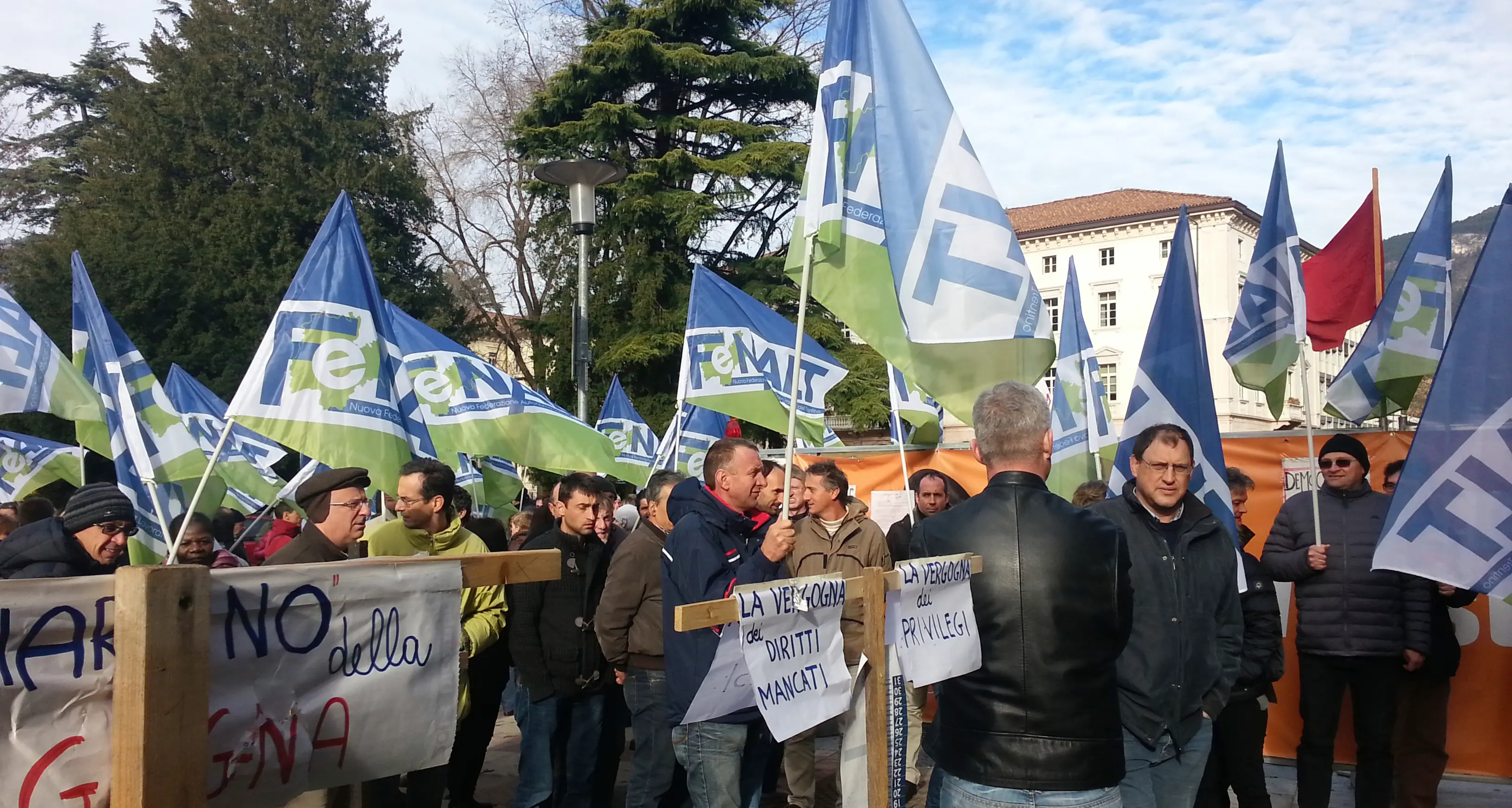 Contratto bloccato da sei anni, la Fenalt va in Provincia