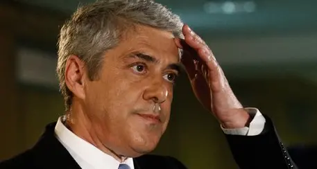 Portogallo, arrestato l'ex premier Socrates