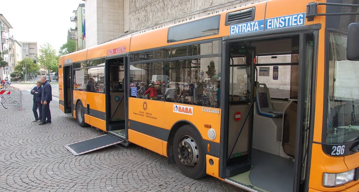 Alto Adige, basta bus gratis per gli anziani