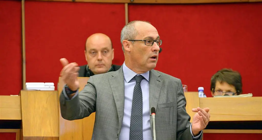 Spese di rappresentanza di Rossi e assessori: pranzi, coppe e bronzine per 96 mila euro