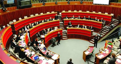 «Via le indennità? Un tema nazionale»