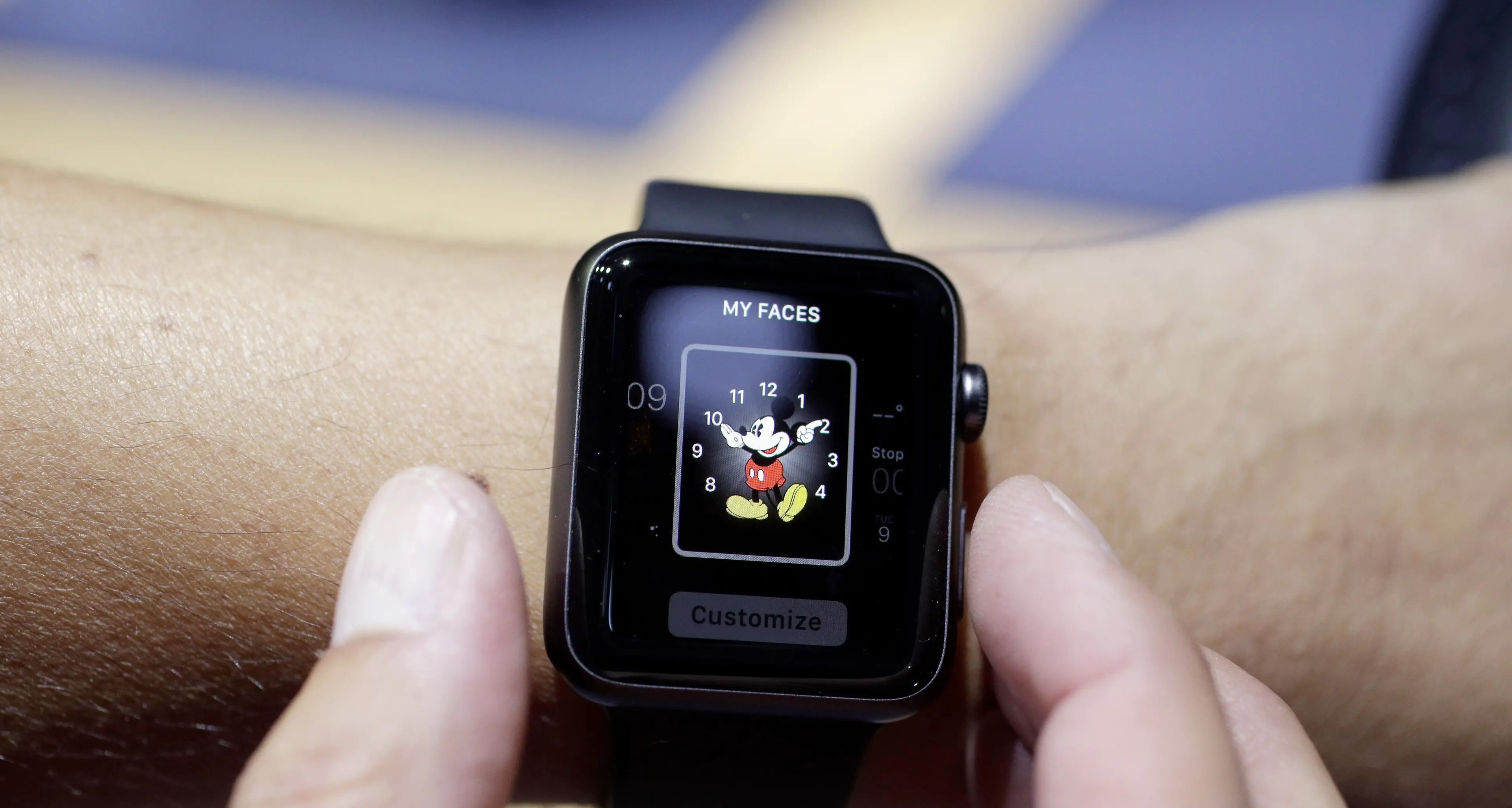 Apple Watch, da domani i test Ma si ordina solo on line