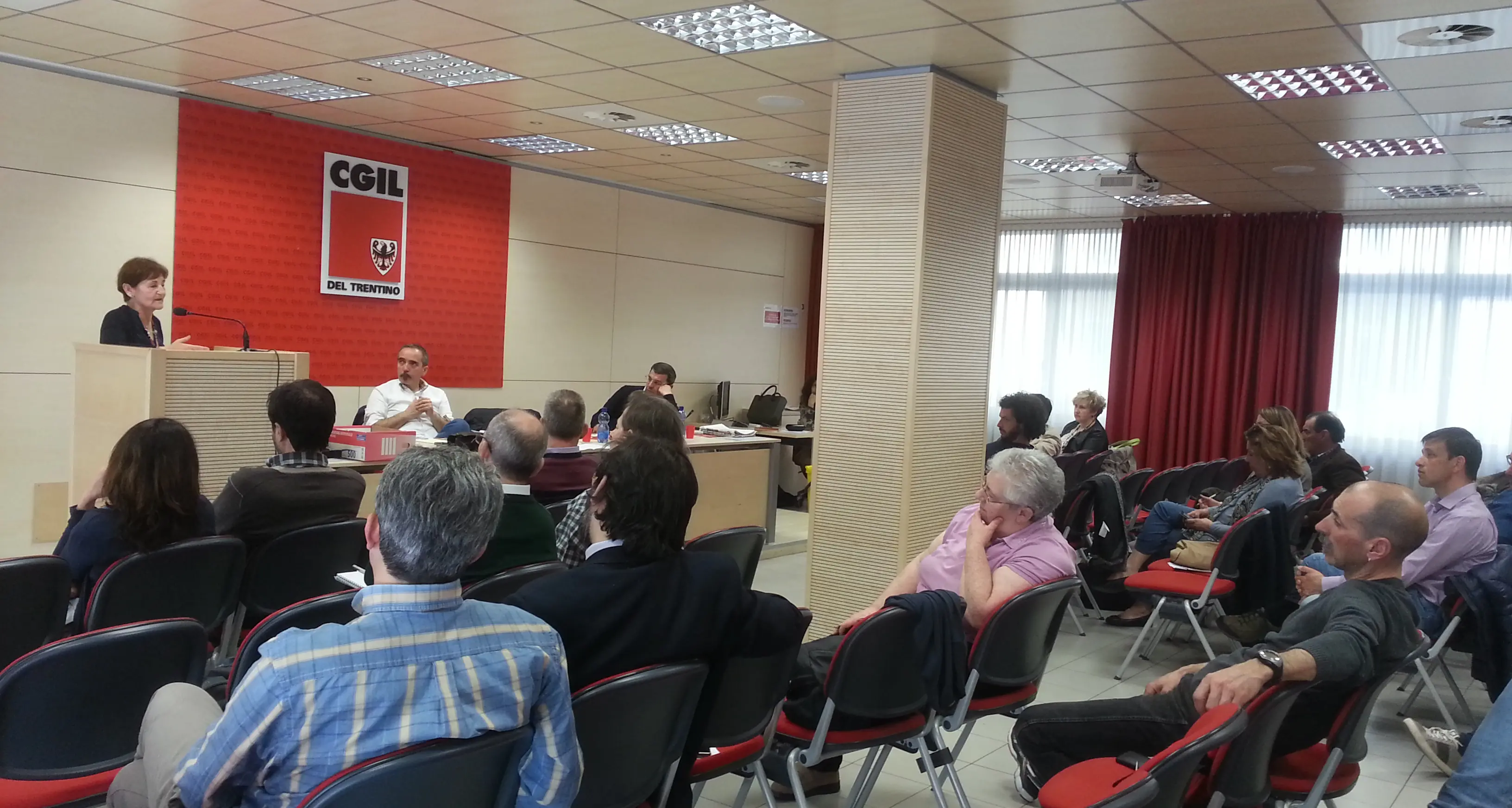 Dettori (Cgil Funzione Pubblica) a Trento: dimostrato a Renzi che il sindacato c'è