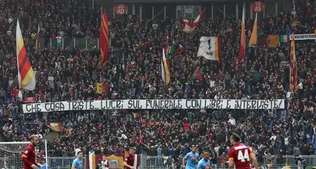 Roma-Napoli: striscioni contro la madre di Ciro Esposito