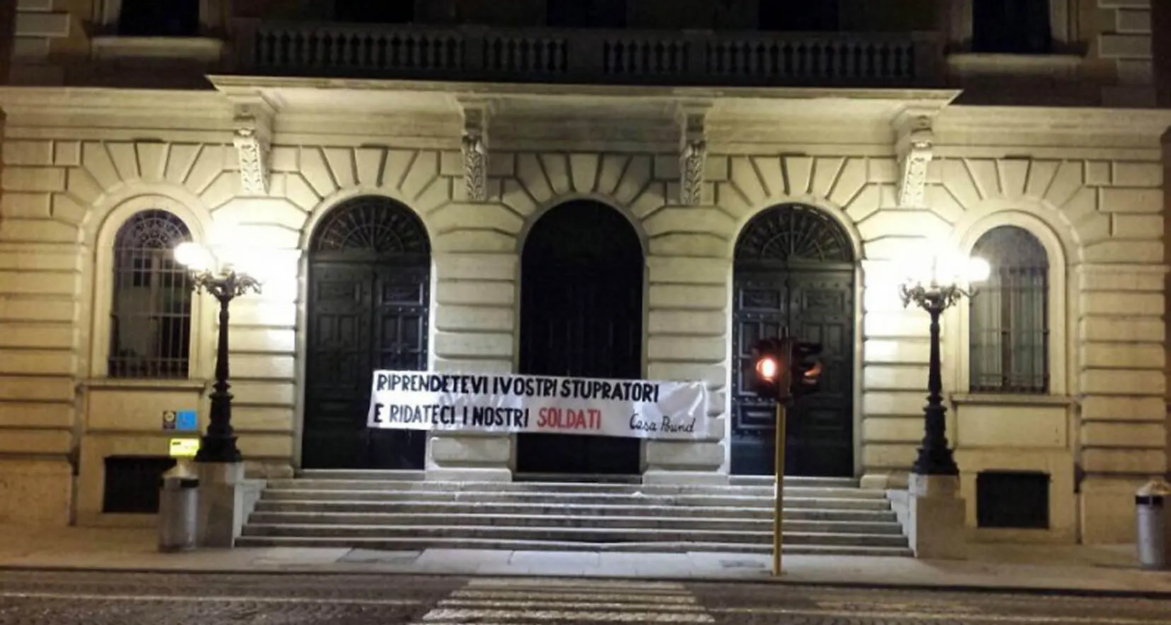 Blitz di Casa Pound al Tribunale di Trento