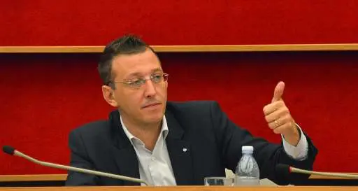 «No al revisionismo geografico, no a Voltago Agordino in Trentino»