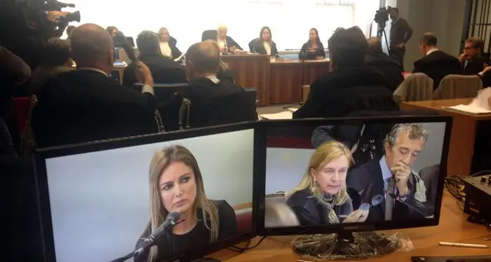 Berlusconi intercettato: \"Per le ragazze ci siamo io, Rossella e Del Noce\"