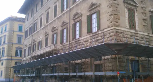 Famiglie sfrattate occupano un palazzo sfitto di Pensplan