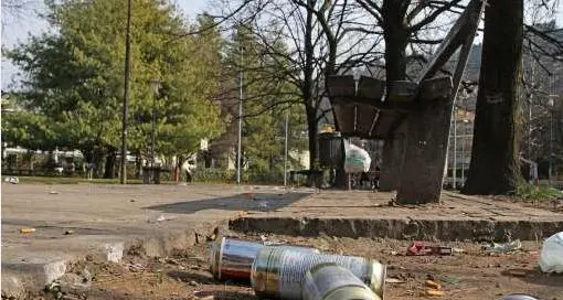 Lizzanella, il parco ex Ferrari trasformato in discarica