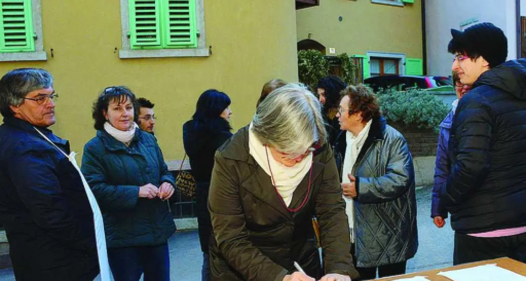 Villamontagna, lettera al Papa per far tornare don Enrico
