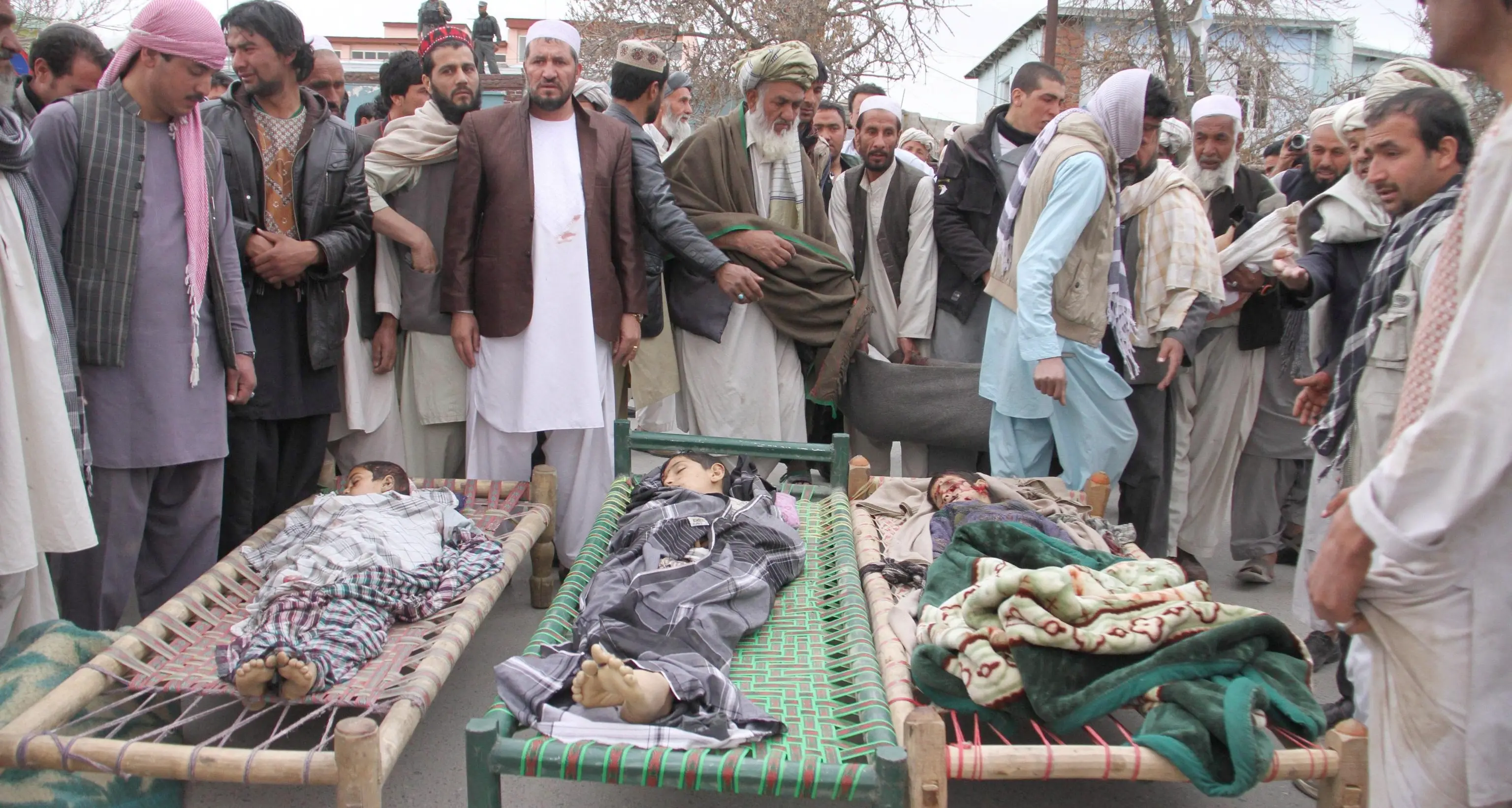 Afghanistan, attentato talebano: uccisi bambini che giocavano