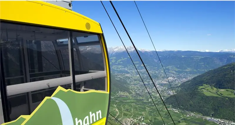 Non solo piscine e lidi: per chi ha la Family Card funivie scontate in Alto Adige
