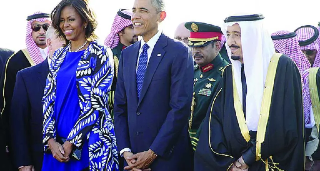 Michelle, scandalo arabo: la first Lady senza velo