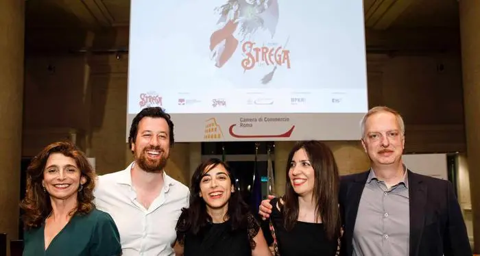 Il Mussolini di Antonio Scurati guida la cinquina dei libri finalisti del Premio Strega