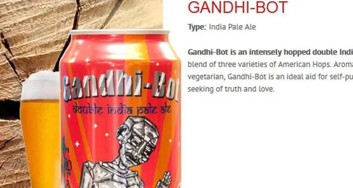 Gandhi su lattine di birra, proteste in India