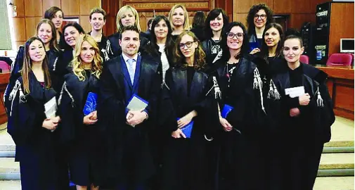 Avvocati, le donne penalizzate I maschi guadagnano il doppio