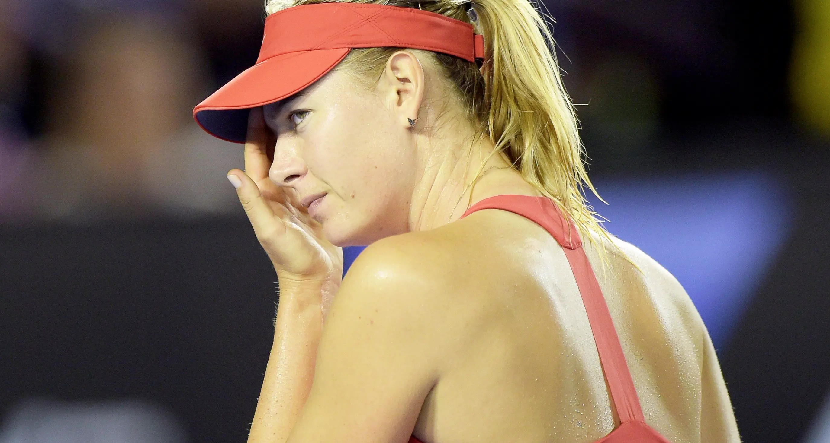 Tennis, Sharapova abbandonata da tutti