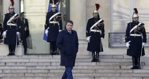 Crolla la fiducia degli italiani in Matteo Renzi e nel suo governo