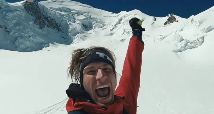 Volo con sci: impresa sul Bianco Salto nel vuoto da 4.300 metri
