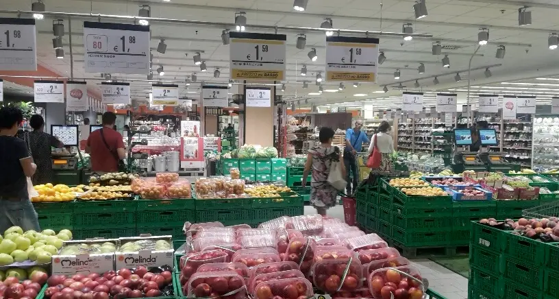 Domani sciopero al Superstore: il Sait disdice l'appalto pulizie e fa fare le pulizie ai suoi dipendenti