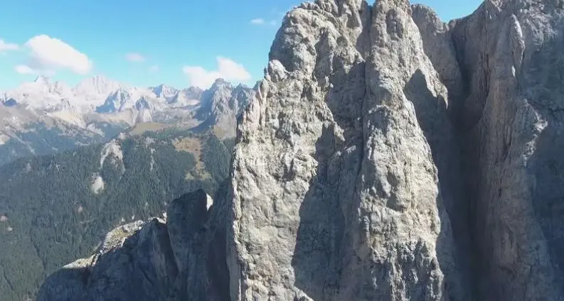 Soccorso Alpino sulla Vallaccia recuperato un alpinista \"volato\" per venti metri in parete