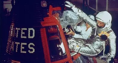 È morto l'astronauta John Glenn Il primo americano in orbita