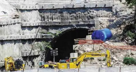 Tunnel alla Maza, contrattempo: spunta la sorgente Rallenta lo scavo della galleria di servizio