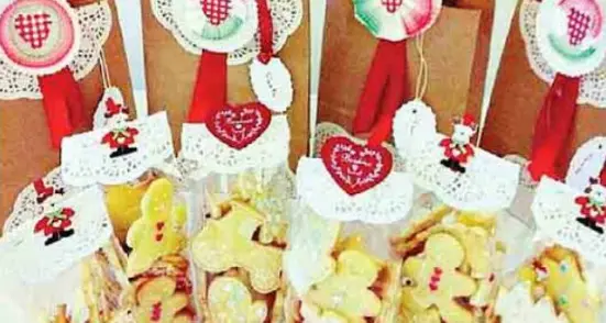 Duecento sacchetti di dolci ai bimbi dal gruppo alpini a Madruzzo