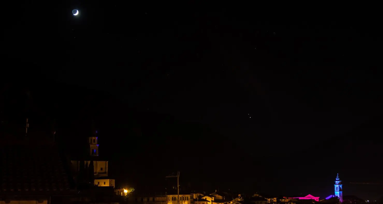 Oggi il Solstizio d'inverno, guardate il cielo per lo spettacolo della congiunzione Giove-Saturno