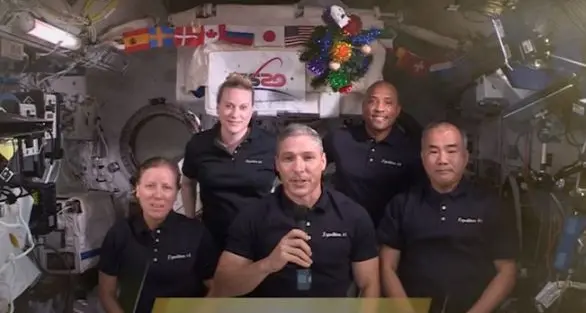 Gli auguri di Natale dalla stazione spaziale Iss: \"la parola è resilienza\"
