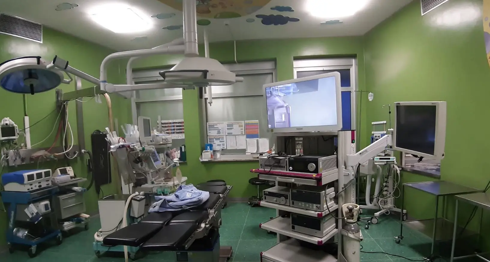 Per gli ospedali di Trento e Cles due \"colonne laparoscopiche\" in dono dalle Casse Rurali