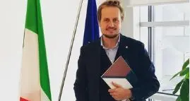 Andrea Merler e i «sudici sudisti»: indignazione da destra e da sinistra, «ora lasci la vicepresidenza del Consiglio Comunale»