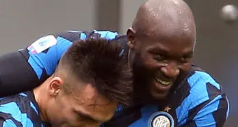 Inter devastante: 6-2 al Crotone Lukaku esce per infortunio