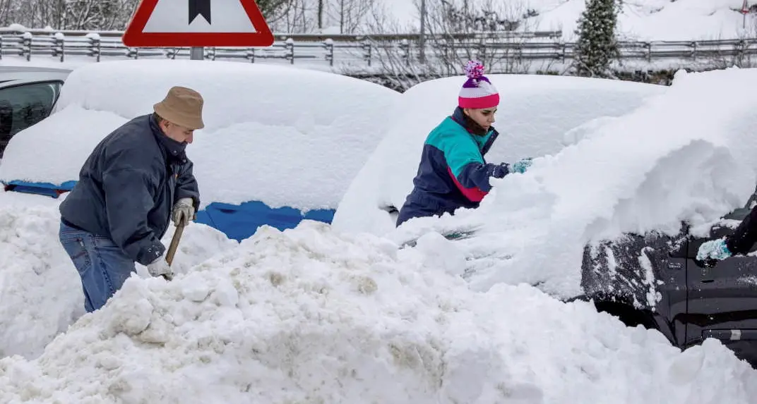 Questa sera nevicherà di nuovo: fino a domani dai 5 ai 20 centimetri, anche in città