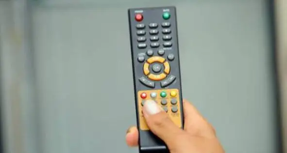 Tutta un'altra televisione: entro fine anno cambia il segnale digitale, gli apparecchi vecchi vanno sostituiti