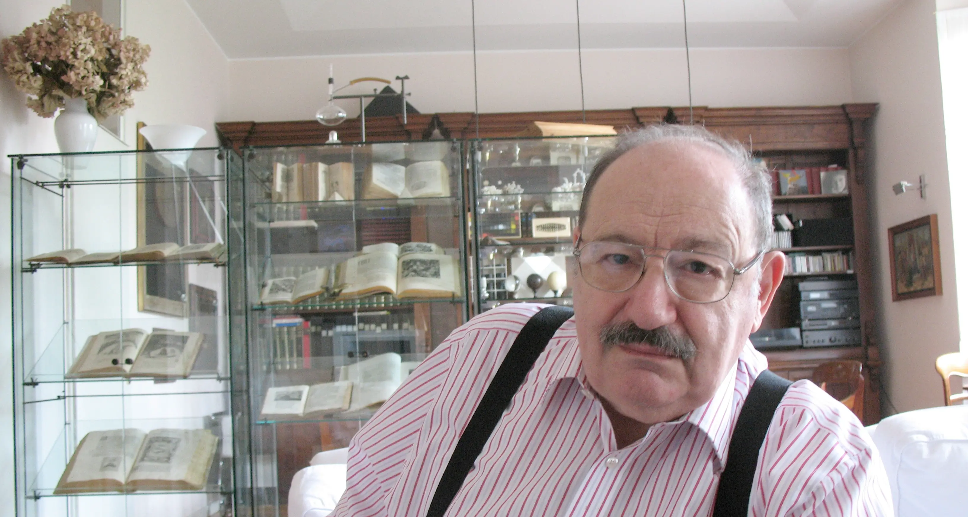 La biblioteca di libri rari di Umberto Eco trova casa: alla Braidense