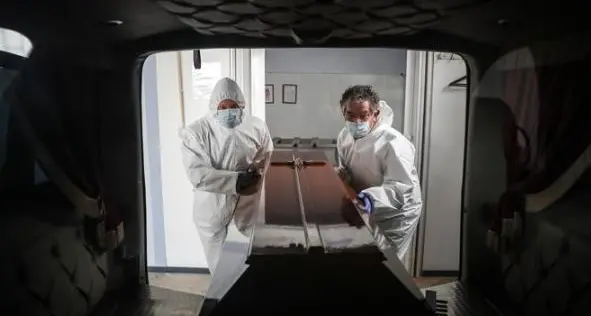 Covid: la seconda ondata peggio della prima, già 50 mila i morti in Italia