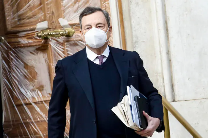Former President of the European Central Bank (ECB) Mario Draghi leaves his home in Rome, Italy, 2 February 2021. ANSA/FABIO FRUSTACI