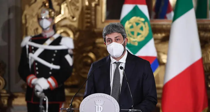 Governo, niente intesa sul \"Conte-ter\". Mattarella convoca Draghi: «Esecutivo di alto profilo»