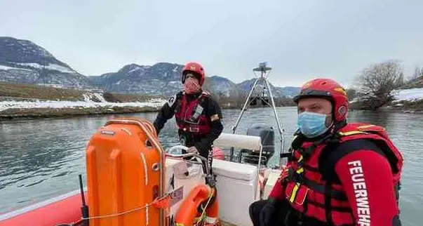 Coppia scomparsa: nuove ricerche nell'Adige, allerta per una macchia scura sul fondo del fiume