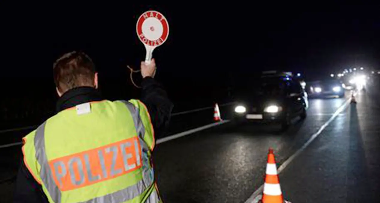 Espulso dall'Austria in Italia un turco con la nostra cittadinanza: ex agente dei servizi segreti, avvertì dell'incarico per compiere attentati