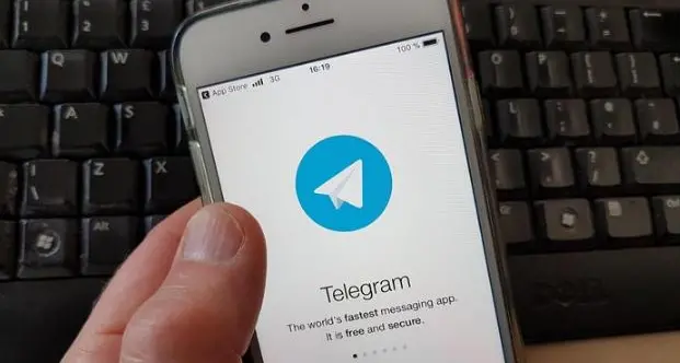 Perché in tre giorni 25 milioni di utenti hanno lasciato Whatsapp (e sono andati su Telegram)
