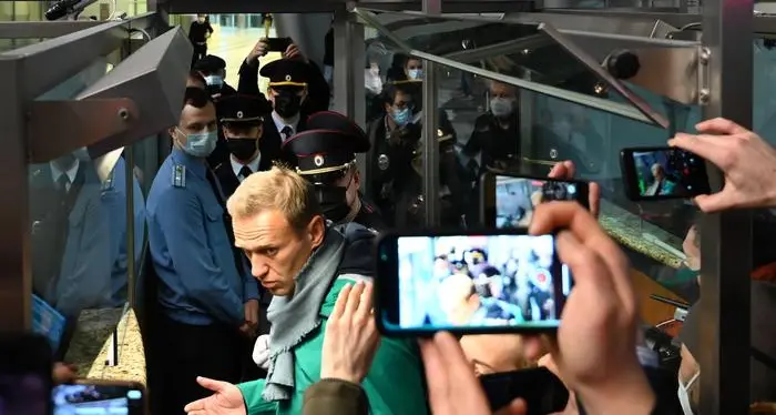 L'anti-Putin Navalny arrestato dopo l'atterraggio a Mosca