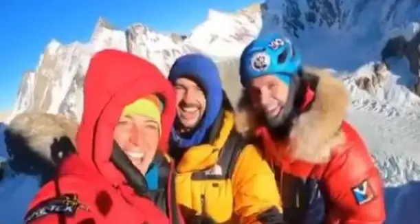 Tamara Lunger è al campo base del K2: muore il suo compagno Mingote, lei lo ricorda con questo VIDEO