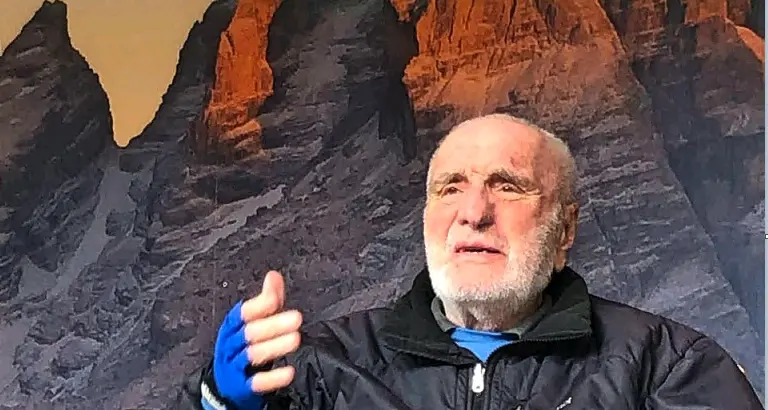 L'addio a Cesare Maestri sarà in forma privata «Ma quest'estate una festa»