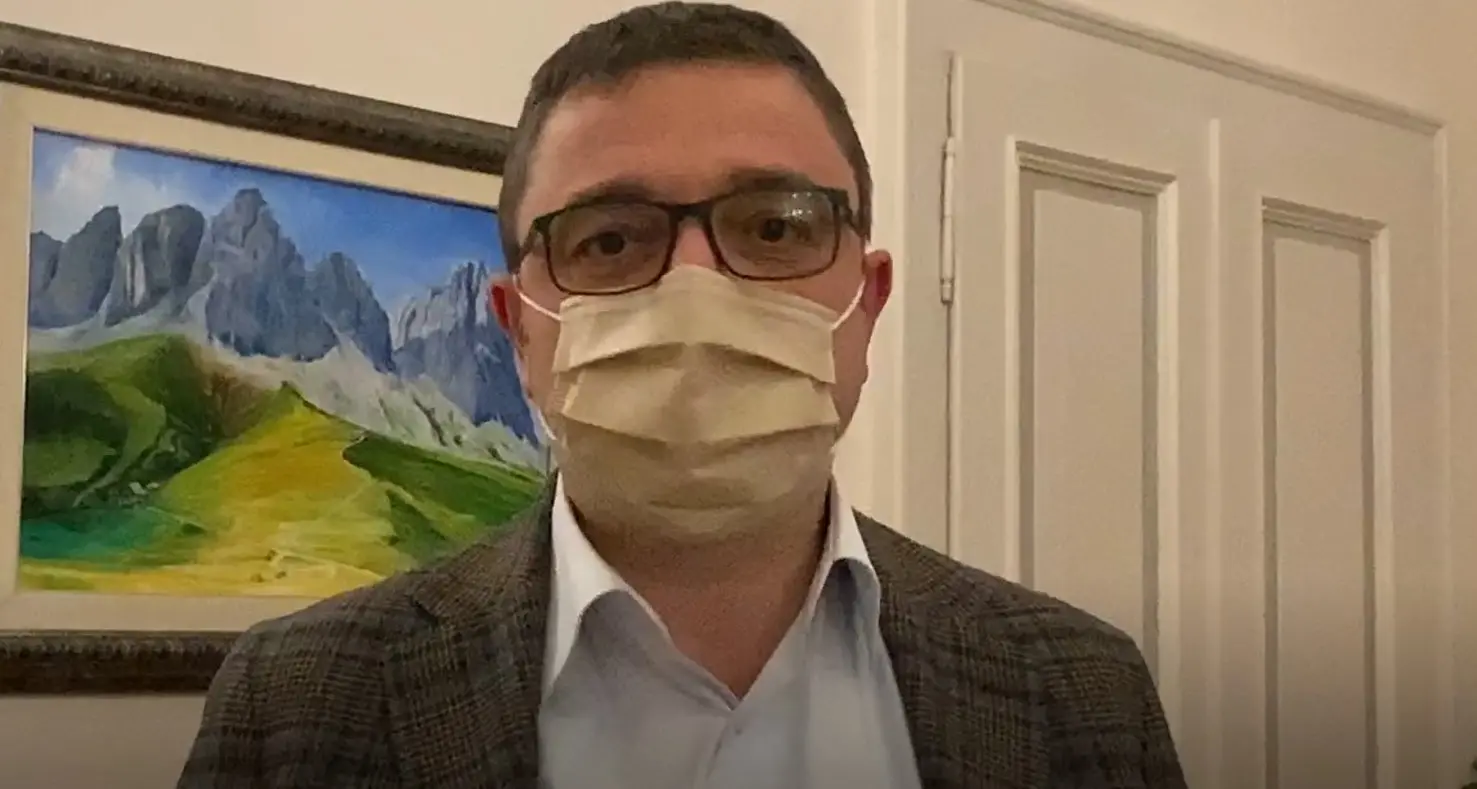 Dpcm: scuole chiuse sopra i 250 casi per 100 mila abitanti, ma Fugatti tiene tutto aperto anche se siamo a 309