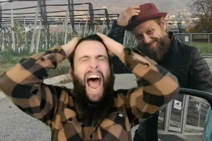 Nuovo video dei Plebei: da Rovereto con furore (per la cultura bistrattata)