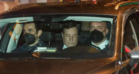 Tensione nel M5s sul caso Drago Grillo rinvia il voto su Rousseau