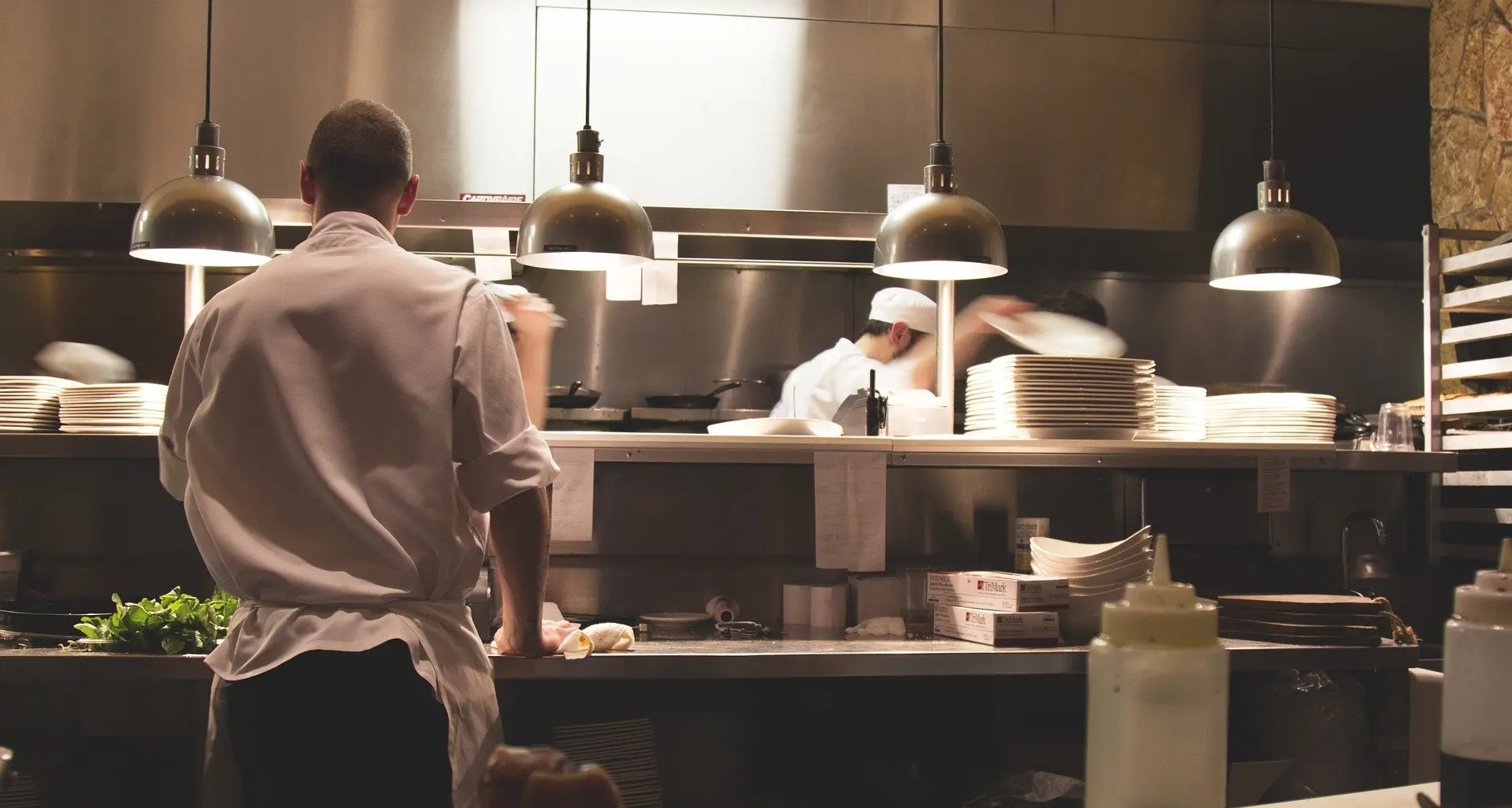 La crisi in Trentino, lavoratori stagionali a rischio povertà: l'allarme dei sindacati