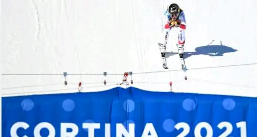 Cortina, il super-G mondiale alla svizzera Lara Gut, male le azzurre